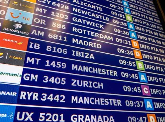 El Parlamento Europeo refuerza derechos para viajeros frente a retrasos, cancelaciones y servicios básicos