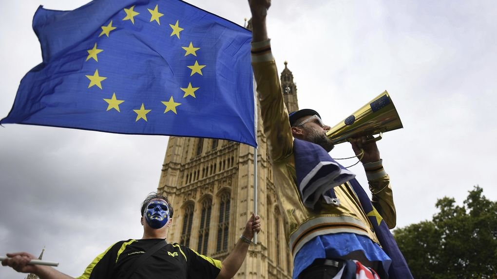 Manifestantes Union Europea UE Parlamento 1061604252 9314469 1020x574