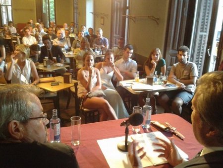 16376_773779632684156_7726515857765491089_n_450x338